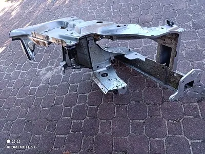 VW Multivan T6 Vasen Puolisuojus OEM - Käytetty Osasto image 4