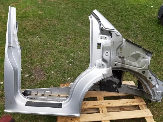 VW Multivan T6 Vasen Puolisuojus OEM - Käytetty Osasto image 5