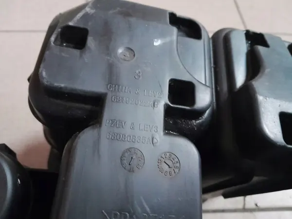 FILTRE À VAPEUR DE CARBURANT JEEP CHEROKEE KL V 2014-18R 2.4 68080835AD image 4