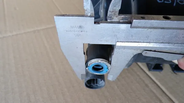 VECTRA B 2.0 DTI Bränslefilterhus 9129136 image 6