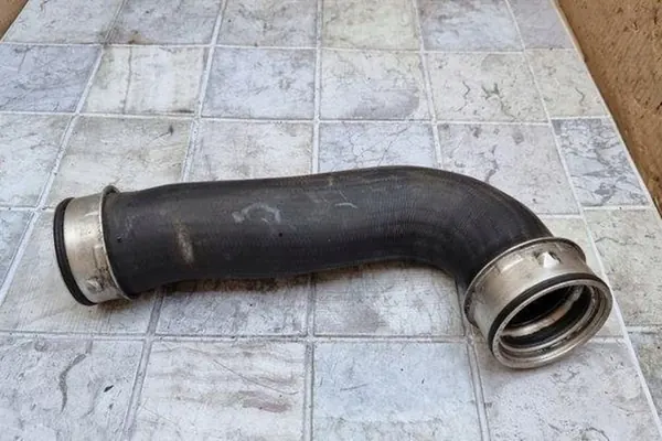 Tubo intercooler VW TOURAN 1.9L Diesel 2005 1K0145834G image 4