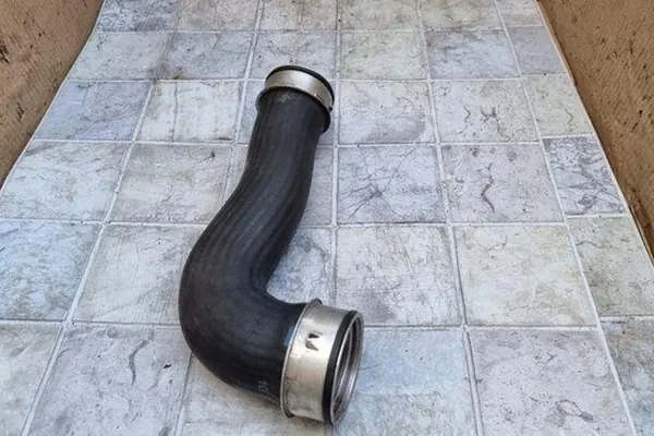 Tubo intercooler VW TOURAN 1.9L Diesel 2005 1K0145834G image 5