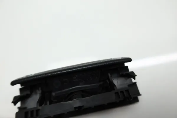 Mercedes W215 CL handskfackslås OEM 2156804639 image 8