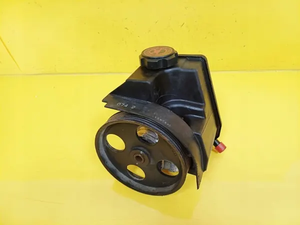 Pompe de direction OEM DRC100384 pour Peugeot 206 1.4 image 2