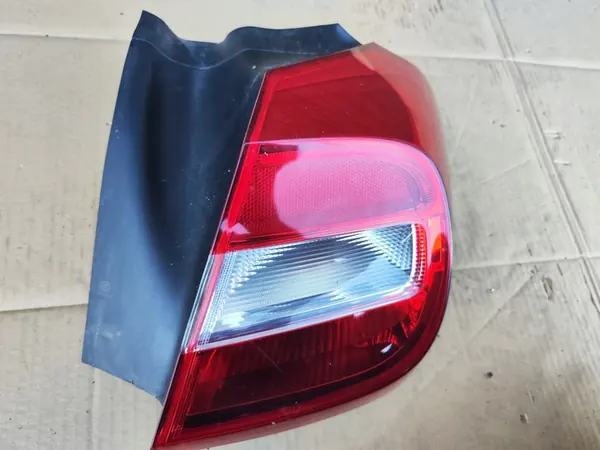 Luz Trasera Derecha Mercedes W156 GLA 2015 image 4
