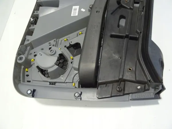 Etuoikea Ovenpaneeli OEM 84519151 Renault Trucks image 5