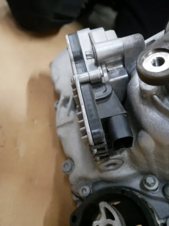 BMW OEM 7643755 Overbrengingsbakreductor voor X1 E84 image 6