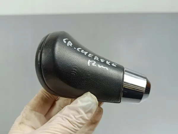 Pomo de cambio Jeep OEM FOB5556 - Estado usado image 3