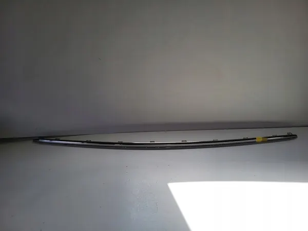 TOYOTA AURIS II 2 HB Takapuskuri Kromi 2015-2020 OEM image 2