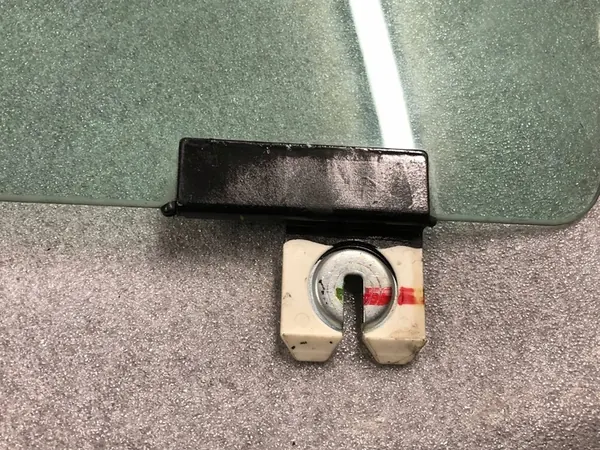 Vasen etuoven lasi Jeep Cherokee 2014 43R00128 image 3