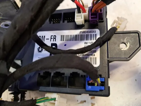 Fram höger dörrmodul Dodge Charger 68245460 image 7