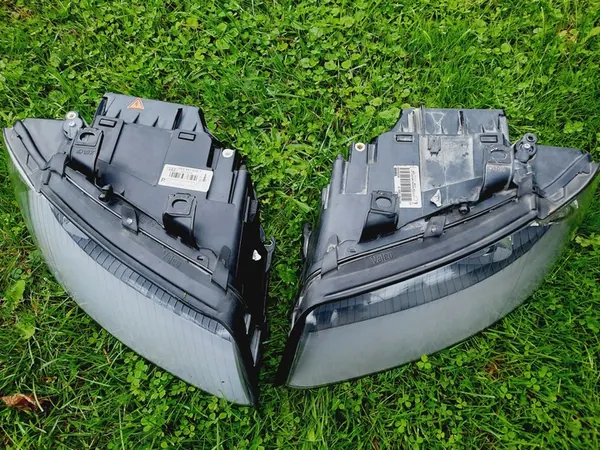 AUDI A4 B6 Faros Bixenon Izquierda + Derecha Valeo image 2