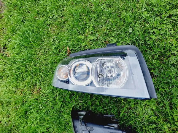 AUDI A4 B6 Faros Bixenon Izquierda + Derecha Valeo image 5