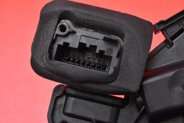 Vordere linke Türschloss Skoda Rapid 12-17 5E1837015A image 6