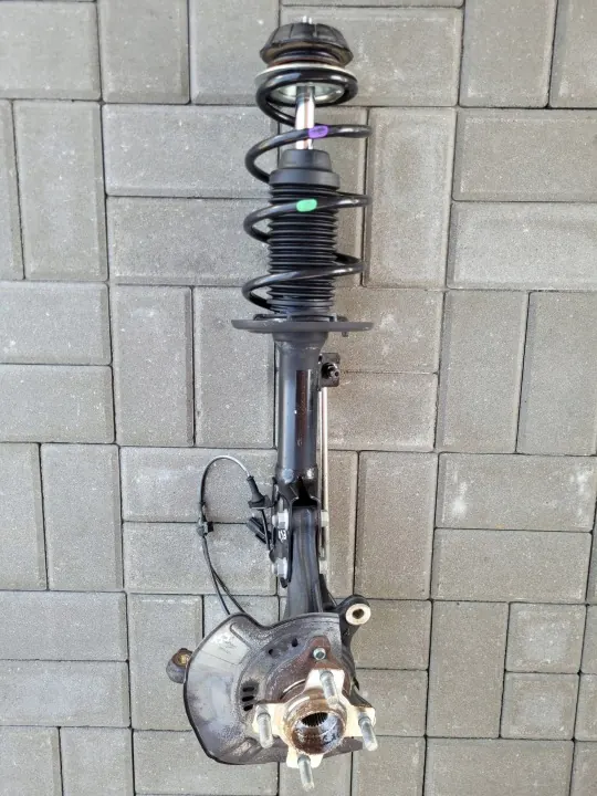 OEM LUOA1856908 Oikea McPherson Suzuki Swift VI:lle image 3
