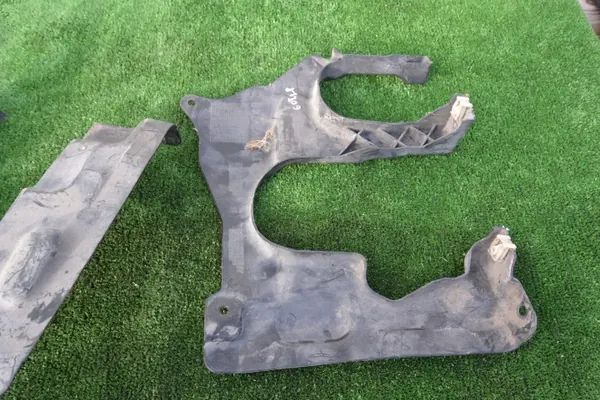 Lenkgetriebeabdeckung OEM 757394808/757394807 BMW X3/X4 image 6