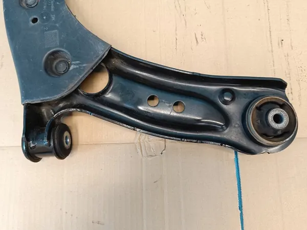 SKODA OCTAVIA IV COMBI 1.5 TSI 2021 Braccio di sospensione anteriore sinistro OEM image 10