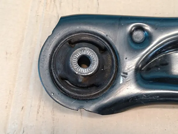 SKODA OCTAVIA IV COMBI 1.5 TSI 2021 Braccio di sospensione anteriore sinistro OEM image 9