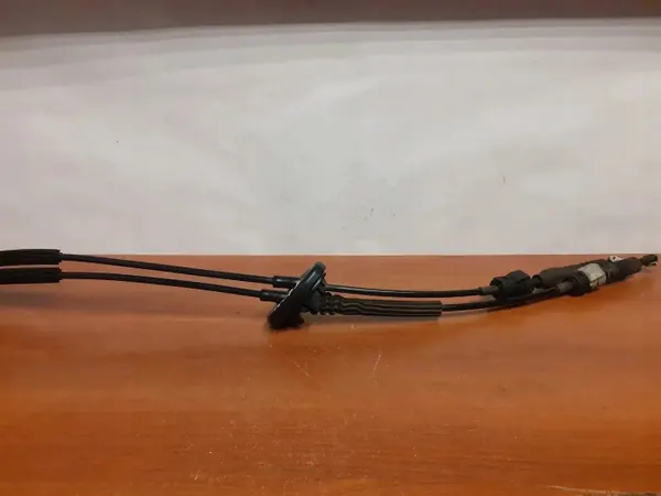 Cable de cambios Mercedes-Benz OEM 12195 - Usado image 3