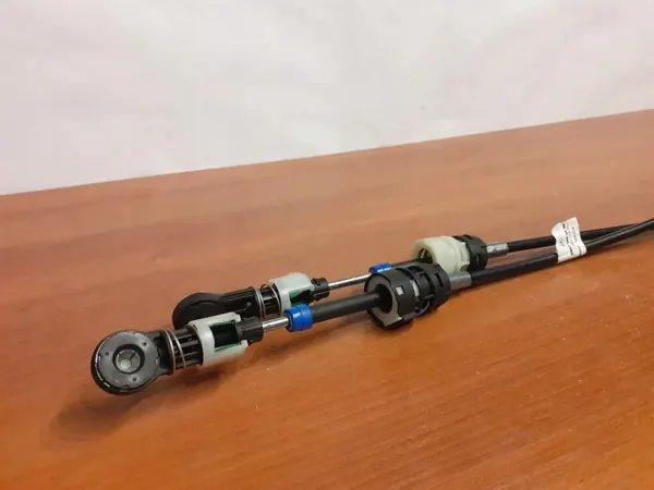 Cable de cambios Mercedes-Benz OEM 12195 - Usado image 4