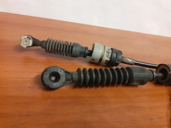 Cable de cambios Mercedes-Benz OEM 12195 - Usado image 7