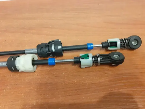 Cable de cambios Mercedes-Benz OEM 12195 - Usado image 8