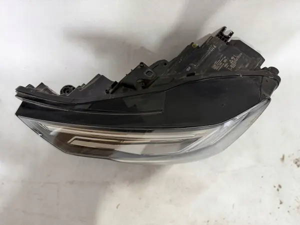 Audi A6 S6 C8 Koplamponderdeel OEM 0133770100050562 Links image 3