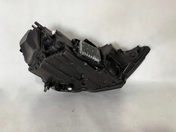 Audi A6 S6 C8 Koplamponderdeel OEM 0133770100050562 Links image 6