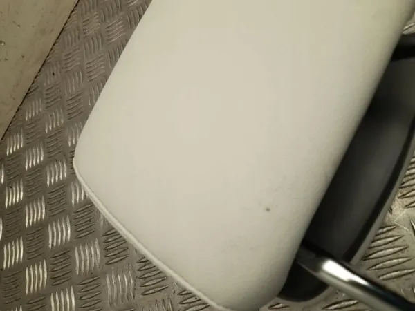 Appui-tête avant OEM 292512 pour Hyundai Ioniq 5 NE 2023 image 4