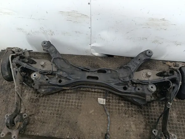 Hintere Querlenker OEM WÓZEK für Opel Vectra C FL 1.8 16V image 8