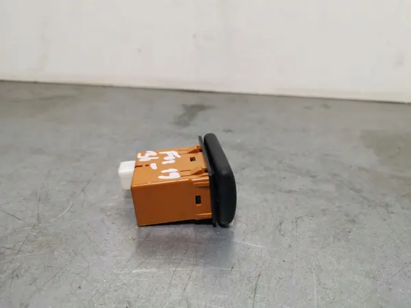 Tomada USB OEM 86257SJ040 para Subaru Forester image 4