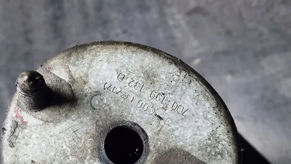 VW Transporter T4 Engine Mount 96-02 OEM 7D0399107A image 6