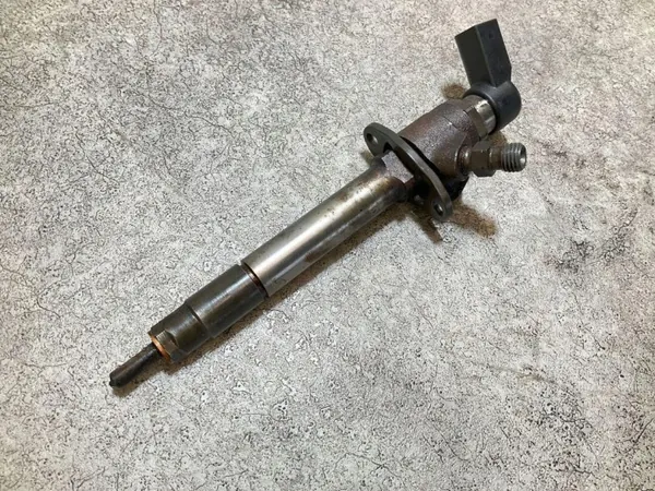 Inyector 5U3Q-9K546-AA para Jaguar XF X250 - Usado image 4