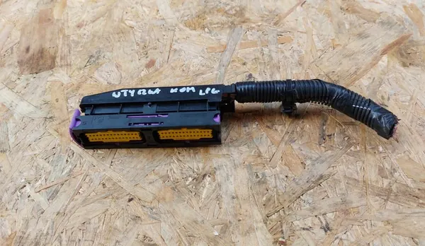 Dacia SANDERO III LOGAN III JOGGER 1.0TCE Connecteur Ordinateur OEM image 2