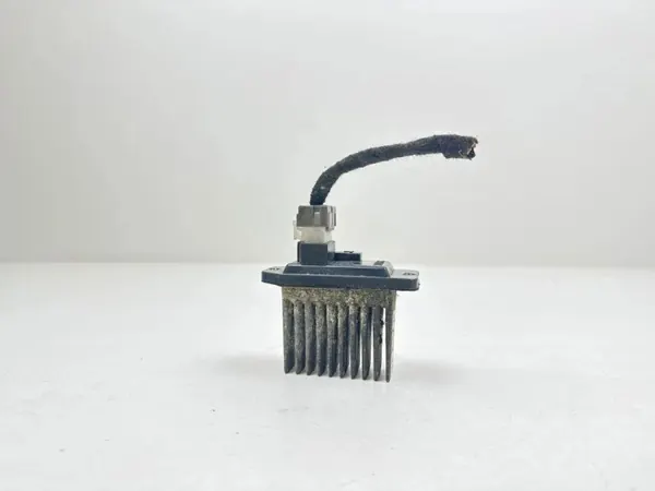 Mitsubishi lämmityspuhaltimen rele OEM MR460293 - Käytetty image 2