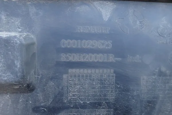 RENAULT MEGANE III 08-16 Bakre Stötfångare Spoiler 850B20001R image 10