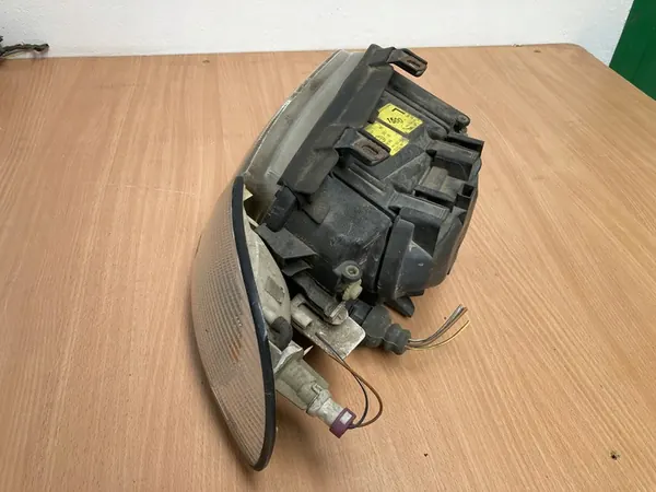 AUDI A4 B5 Farol Frontal Esquerdo image 4