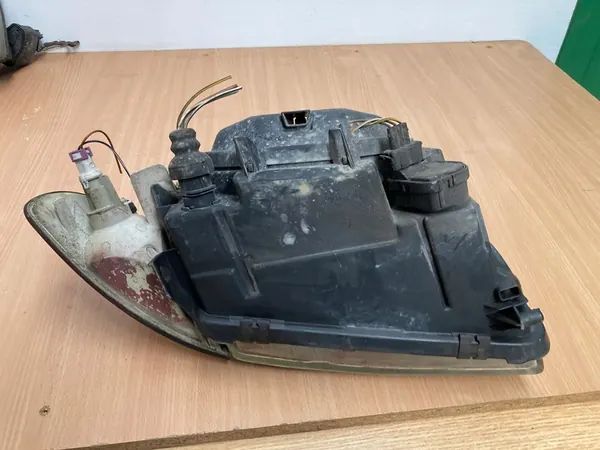 AUDI A4 B5 Farol Frontal Esquerdo image 5
