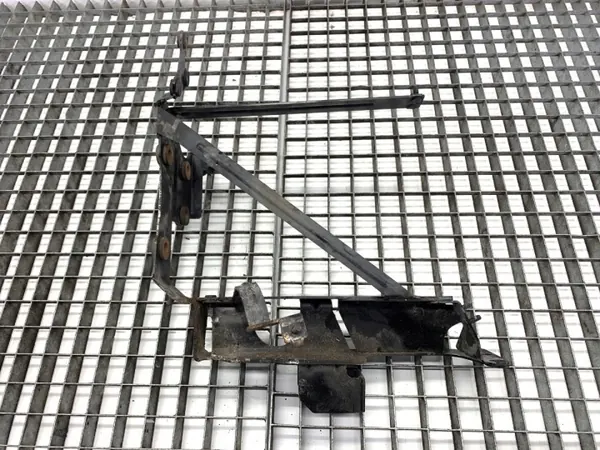 Support de radiateur d'eau auxiliaire OEM 4G0121261 image 2