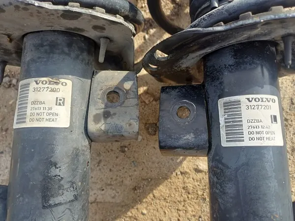 Ammortizzatori Volvo S60 II 2.5T OEM 31277201 31277200 image 5