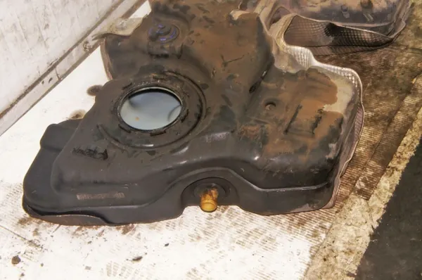 Brandstoftank UV516 voor Ford Edge Mk2 2.0d - Gebruikt image 5