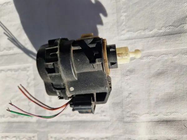 Scheinwerfermotor Renault Megane II 2.0 DCI image 2