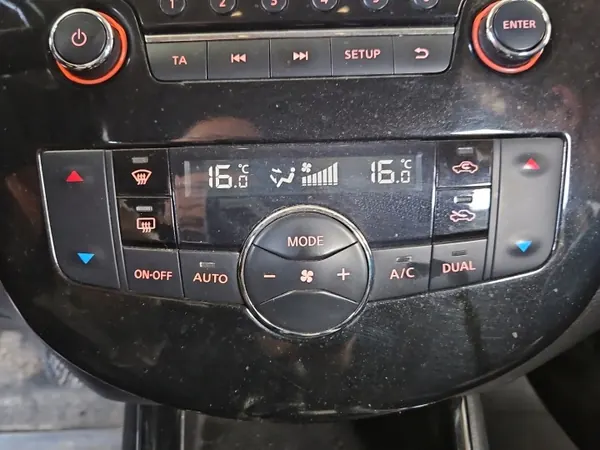 Console Panneau Aération Nissan Pulsar 27500 3ZL0A image 2