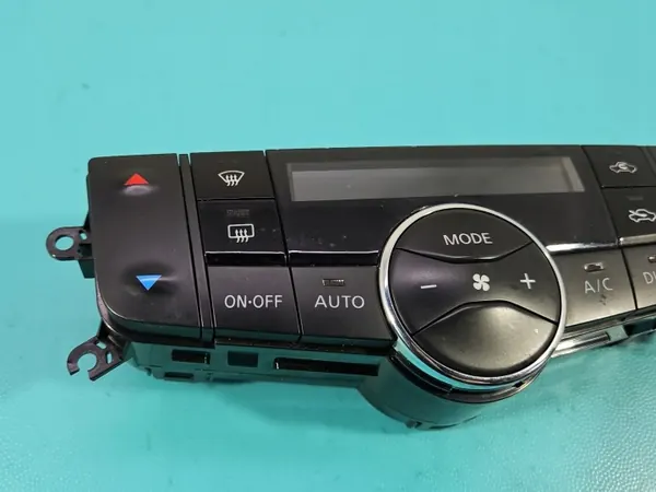 Console Panneau Aération Nissan Pulsar 27500 3ZL0A image 4