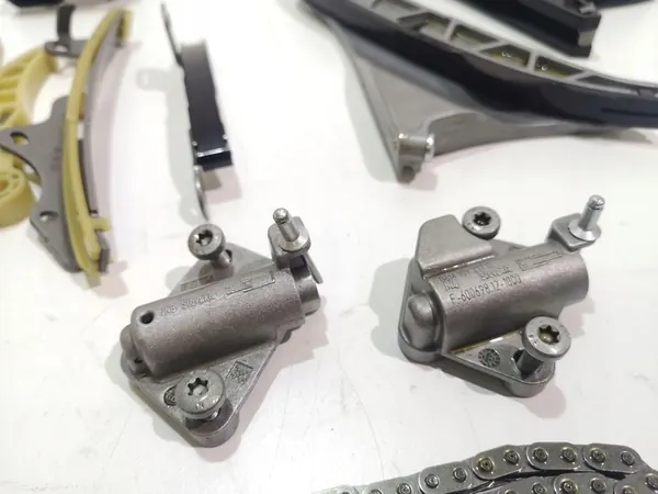 2018 Porsche Panamera Motor Delar 06M109509L image 6