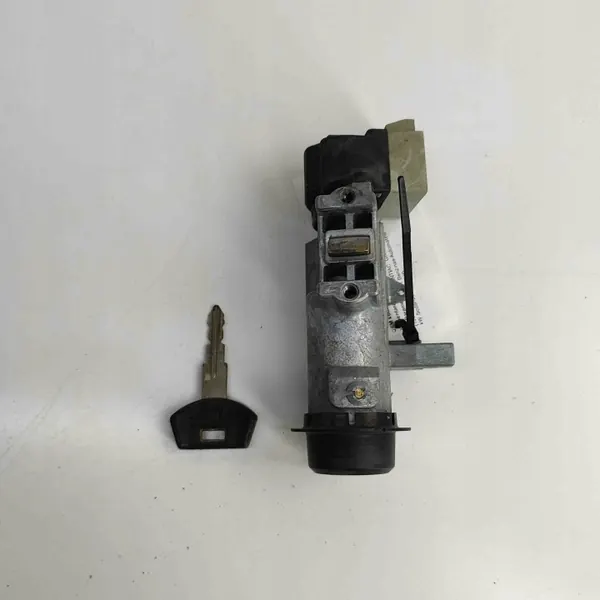Pontiac Grand Am Sedan OEM 26039998 - 3.3L 1991 image 2