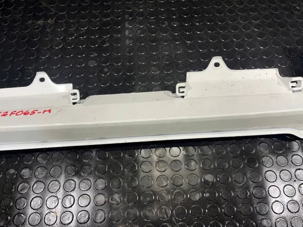 Toyota Corolla E21 achterbumper spoiler OEM S2512F065 image 3