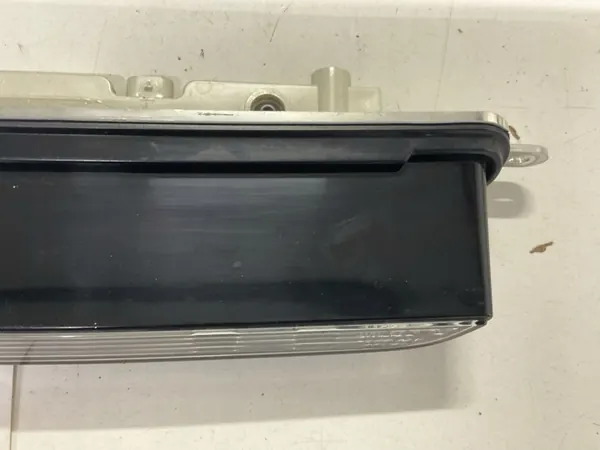 Luz de marcha atrás Mercedes AMG GT OEM A1909062800 image 10