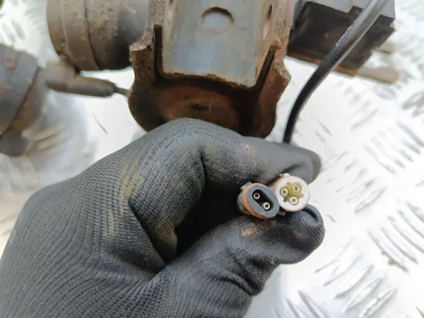 Ammortizzatore anteriore Opel Zafira B 2006 OEM 13199458 image 4