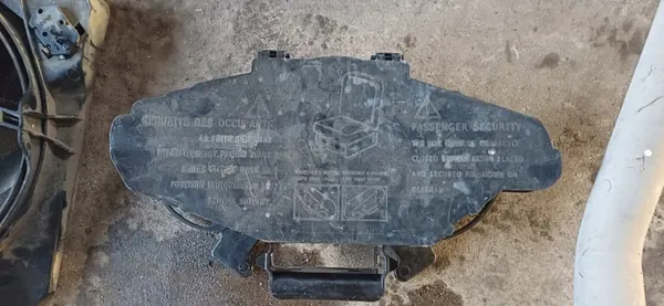 CRIC RENAULT TRAFIC III 8101984 image 3